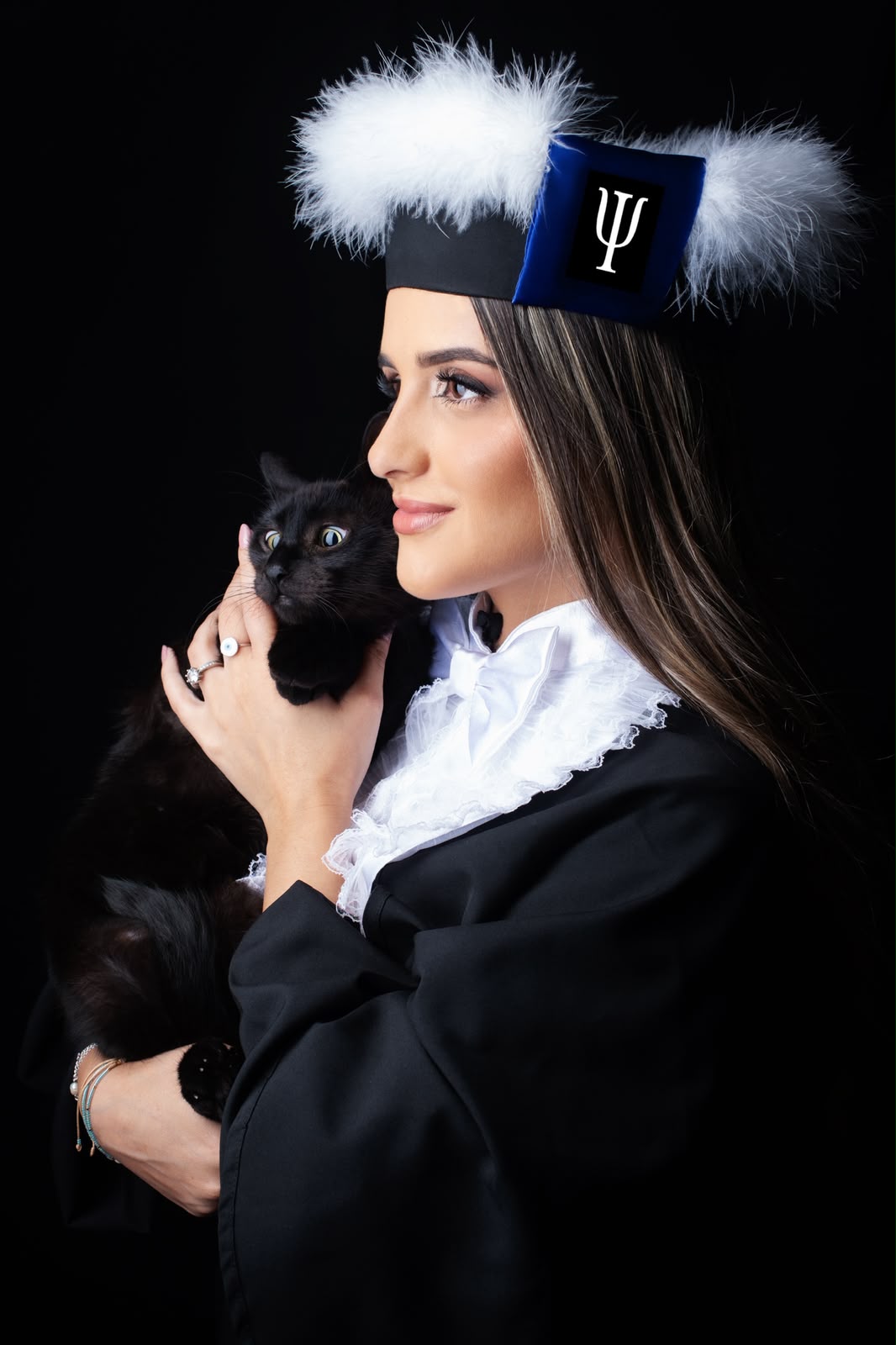 Karina Araujo em sua formatura em Psicologia